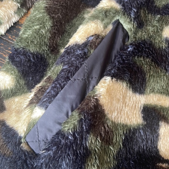 Xl camo pullover - Picture 4 of 5